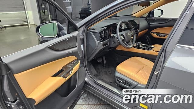 Lexus NX350h 2025 — ფოტო 10/20