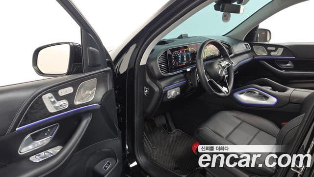Mercedes-Benz GLE-Class 2025 — Photo 36/37