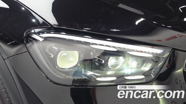 Mercedes-Benz GLE-Class 2025 — Photo 22/37