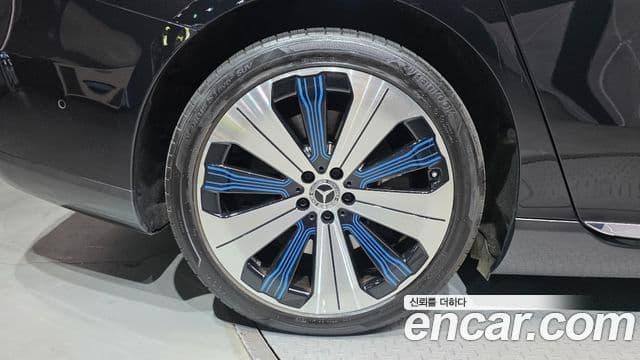 Mercedes-Benz EQS 2023 — ფოტო 26/30
