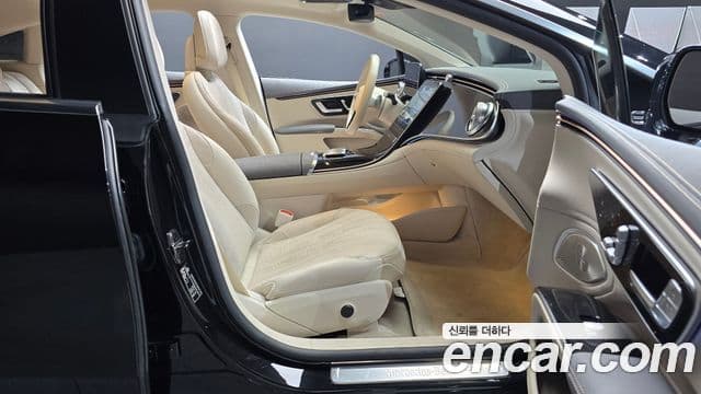 Mercedes-Benz EQS 2023 — ფოტო 25/30