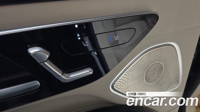 Mercedes-Benz EQS 2023 — ფოტო 28/30