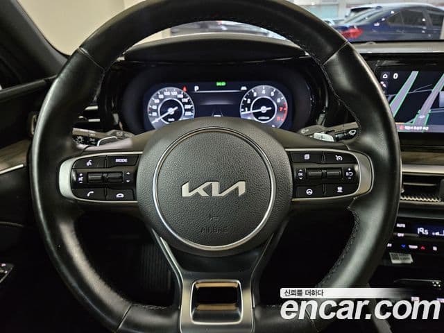 Kia K5 2023 — фото 12 из 20