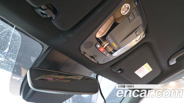 Kia Sorento 2023 — Photo 32/33