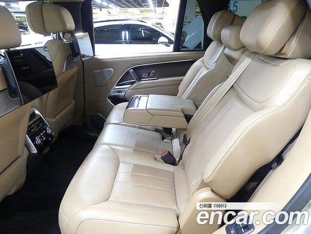 Land Rover Range Rover 2024 — ფოტო 7/20