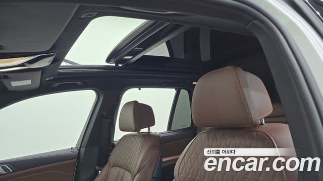 BMW X5 2025 — ფოტო 26/34
