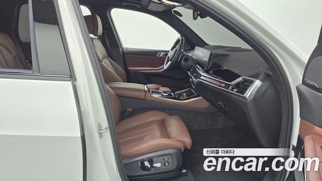 BMW X5 2025 — ფოტო 27/34
