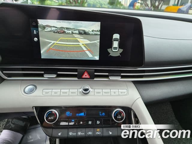 Hyundai Avante 2023 — ფოტო 11/18