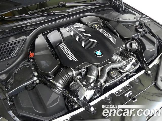 BMW 8 Series 2023 — Şəkil 7/20