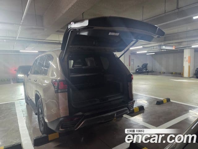 Lexus LX 2025 — Şəkil 11/12