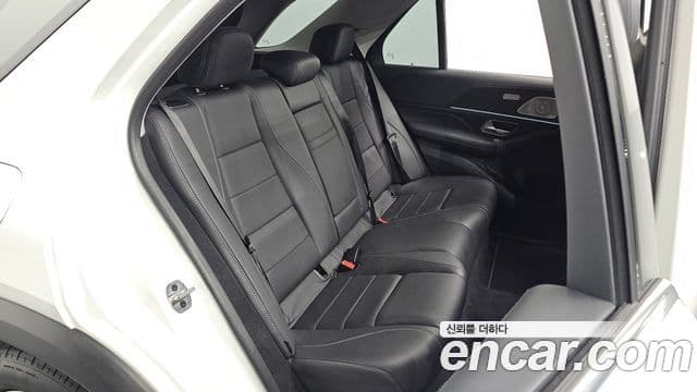 Mercedes-Benz GLE-Class 2025 — Photo 31/34
