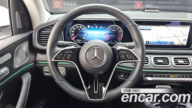 Mercedes-Benz GLE-Class 2025 — Photo 5/34