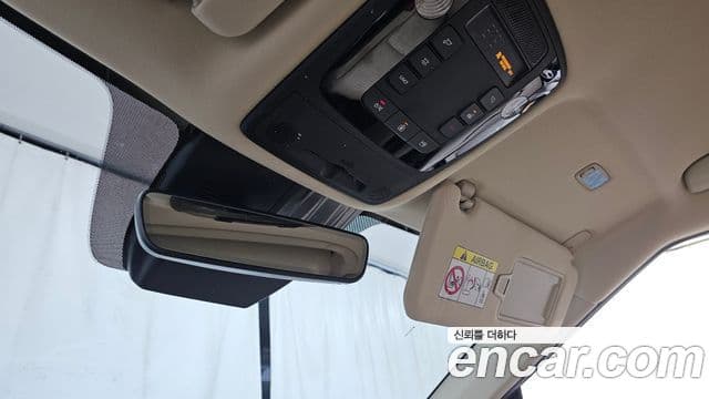 Kia Carnival 2020 — Фото 17/20