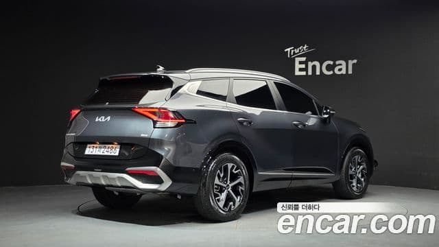 Kia Sportage 2023 — Фото 2/20