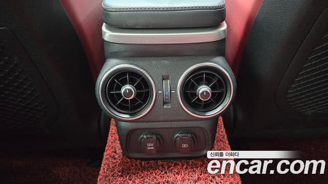 Kia Stinger 2019 — Şəkil 14/33