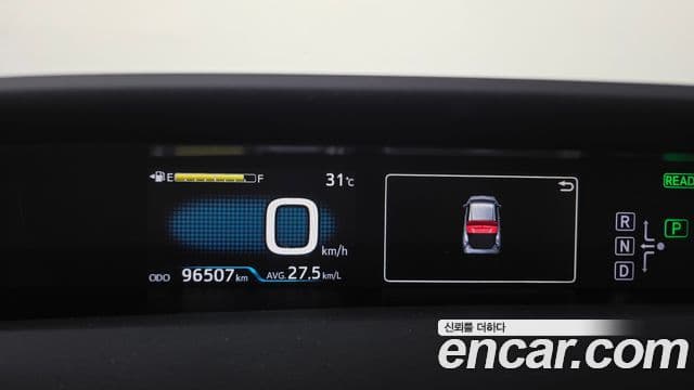 Toyota Prius 2018 — Photo 14/32