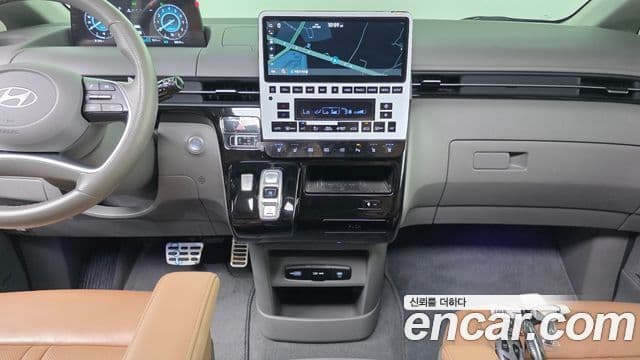 Hyundai Staria 2024 — Şəkil 10/31