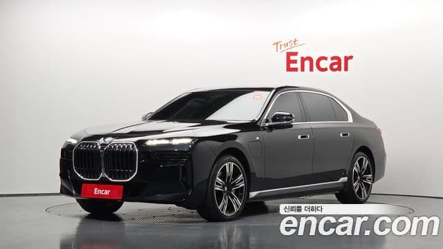 BMW 7 Series 2023 — Şəkil 1/20