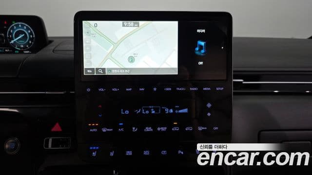 Hyundai Staria 2025 — ფოტო 5/20