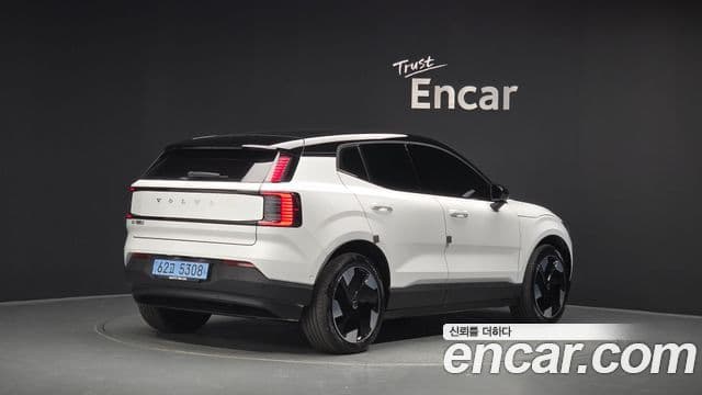 Volvo EX30 2026 — ფოტო 3/20