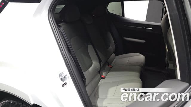 Volvo EX30 2026 — ფოტო 17/20