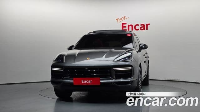 Porsche Cayenne 2020 — Photo 31/35
