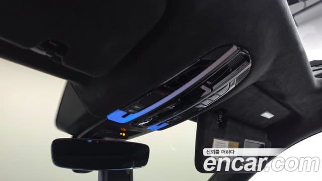 Porsche Cayenne 2020 — Photo 23/35