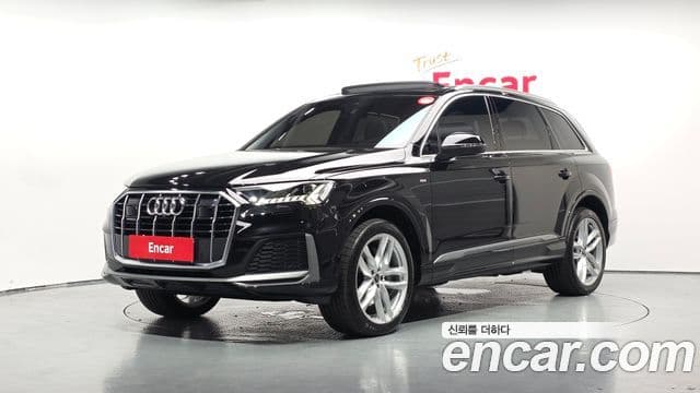Audi Q7 2023 — Photo 32/41