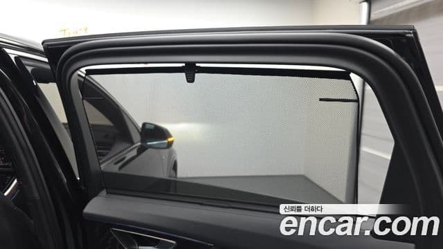 Audi Q7 2023 — Photo 19/41