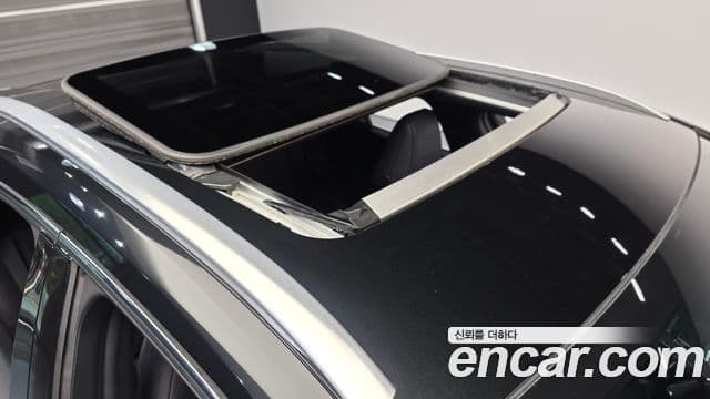Lexus UX250h 2020 — Фото 19/20