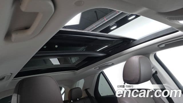 Mercedes-Benz GLE-Class 2023 — Photo 35/41