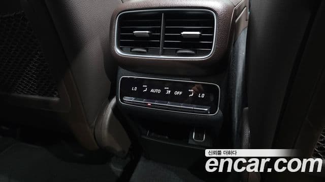 Mercedes-Benz GLE-Class 2023 — Photo 20/41