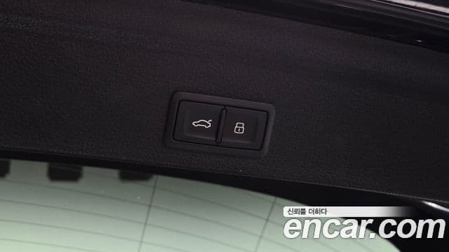 Audi Q3 2022 — Photo 8/38