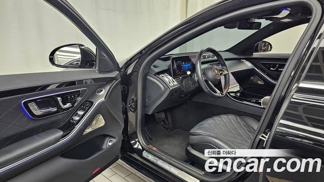 Mercedes-Benz S-Class 2024 — ფოტო 29/34