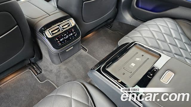Mercedes-Benz S-Class 2024 — ფოტო 25/34