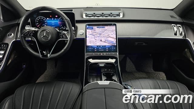 Mercedes-Benz S-Class 2022 — Photo 35/37