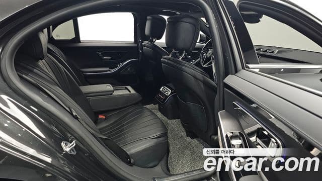 Mercedes-Benz S-Class 2022 — Photo 36/37