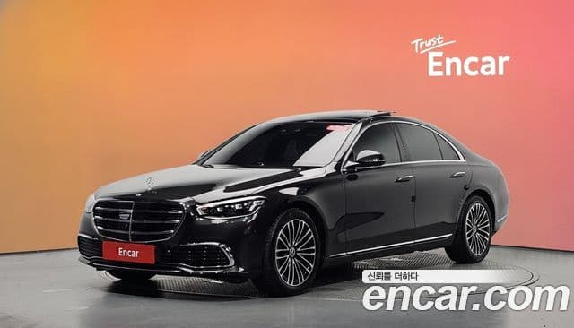 Mercedes-Benz S-Class 2022 — Photo 34/37