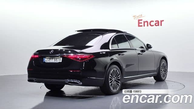 Mercedes-Benz S-Class 2021 — Photo 13/34