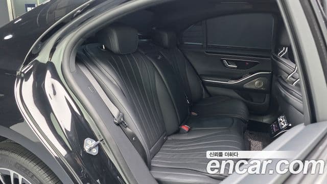 Mercedes-Benz S-Class 2021 — Photo 33/34