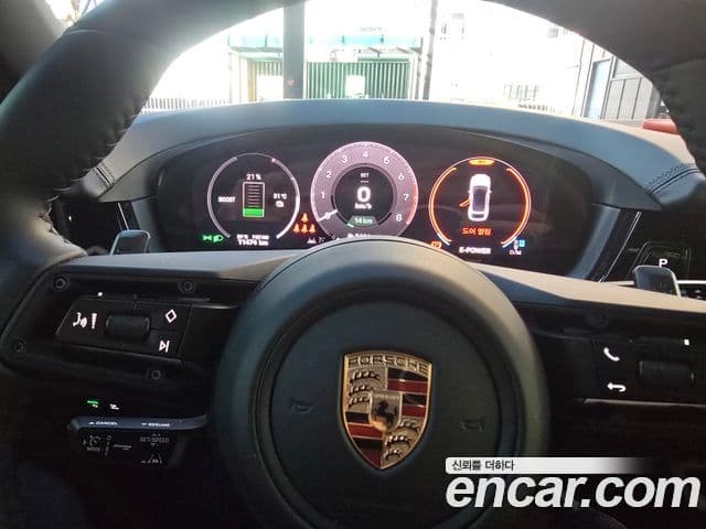 Porsche Cayenne 2024 — Photo 5/16