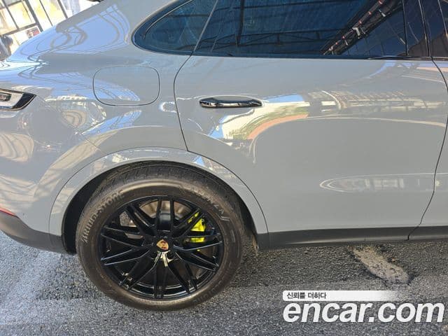Porsche Cayenne 2024 — Photo 16/16