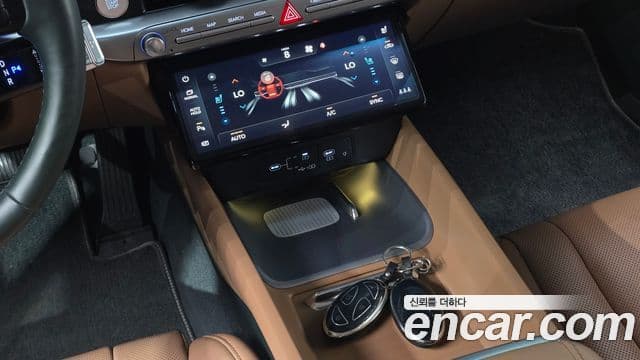 Hyundai Grandeur Hybrid 2024 — Photo 22/31