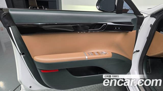 Hyundai Grandeur Hybrid 2024 — Photo 4/31