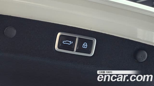 Hyundai Grandeur Hybrid 2024 — Photo 16/31