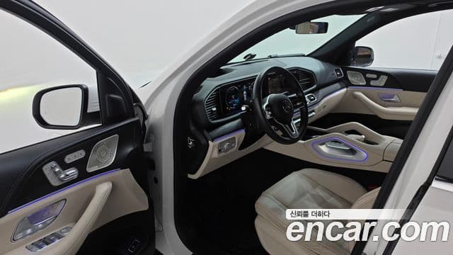 Mercedes-Benz GLE-Class 2023 — Photo 15/20