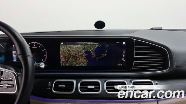 Mercedes-Benz GLE-Class 2023 — Photo 1/20