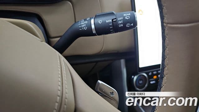 Land Rover Range Rover 2023 — Şəkil 19/41