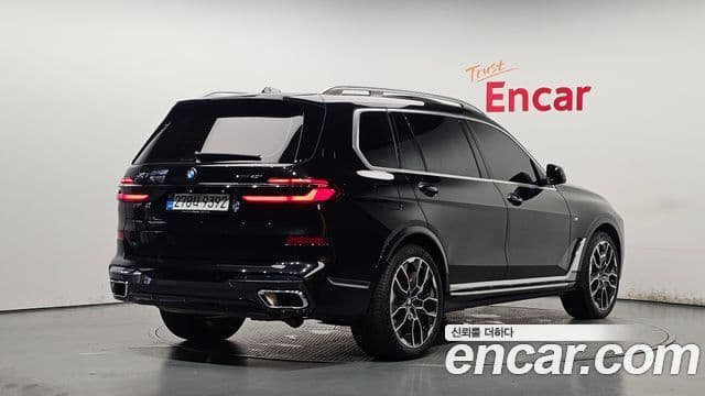 BMW X7 2025 — Photo 21/38