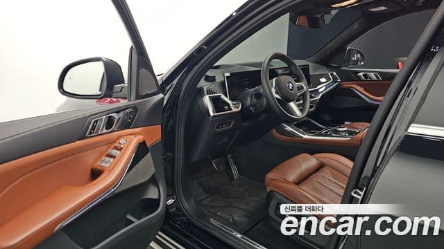 BMW X7 2025 — Photo 8/38